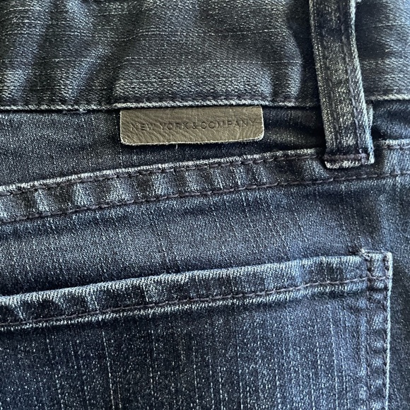 New York & Company Dark Wash Skinny Jeans used - Picture 7 of 7
